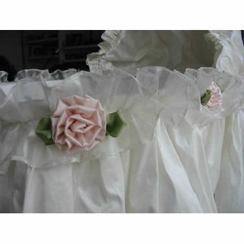ruffles roses n bows bassinet <br> (contact us for pricing)