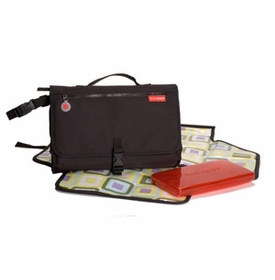 skip hop pronto changer - black