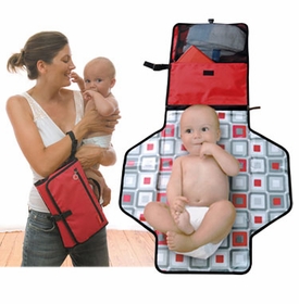 skip hop pronto changer - red