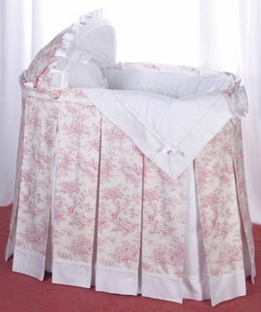 Toile Bassinet Ensemble with Bonnet