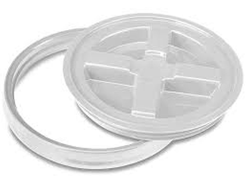 2 Gallon White Gamma Seal Lid6 Pack
