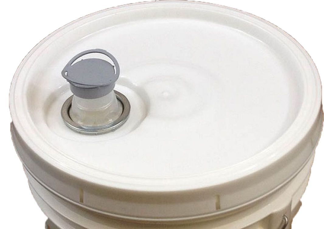 5 Gallon Plastic & Easy Pour-Spout Lids White Combo 6 Pack Free Shipping