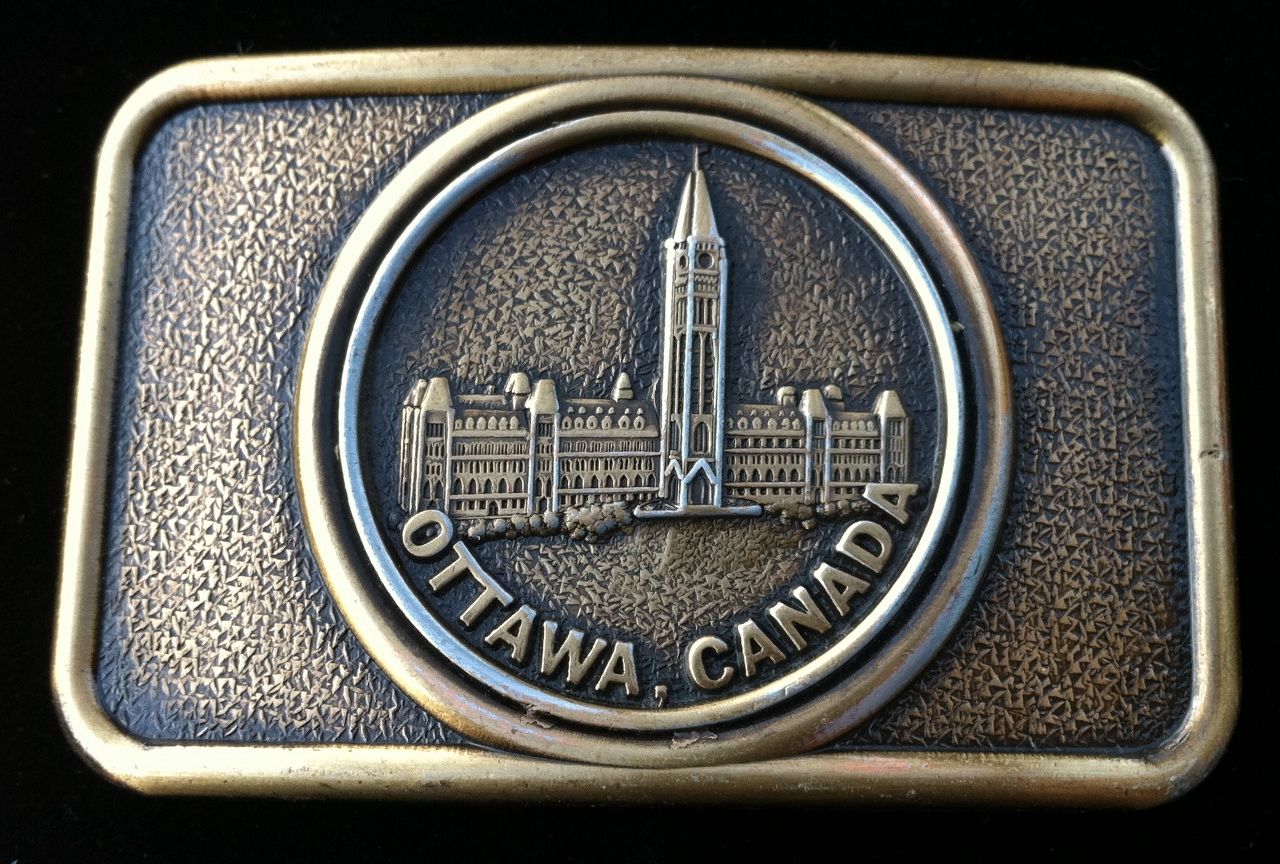 OTTAWA CANADA CANADIAN PARLIMENT MAPLE LEAF BELT BUCKLE BOUCLE DE
