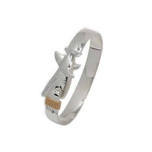 10mm Shark Bite Hook Hammered Hook Bracelet W/14ky Wraps 7.0  - C10SBHHAM70