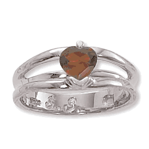 Heart Garnet Ring - 14K White Gold Size 7 - 70912GAWG