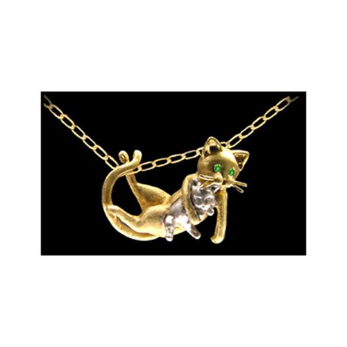 Momcat and Kitten with Emerald Eyes Pendant - 14K Yellow Gold