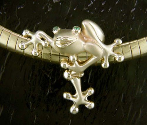Frog with Tsavorite Eyes - 14k Gold  - SD-FGS800