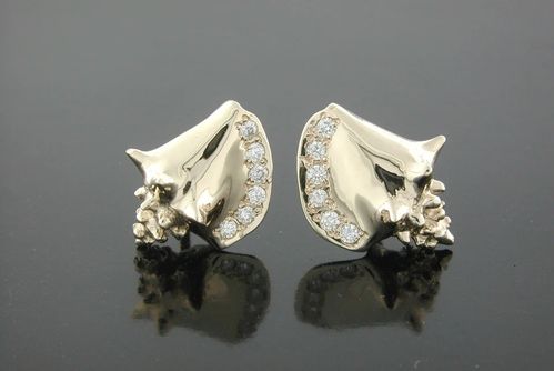 Vanmark Conch Shell Diamond Earrings - ER040D-1
