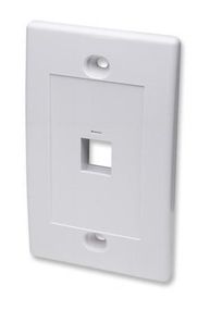 1 Outlet Flush Mount Wall Plate, White