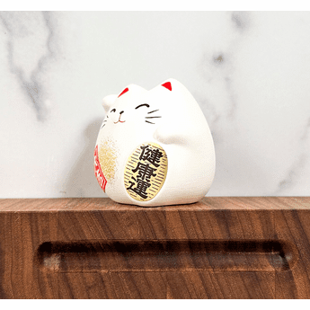 Feng Shui White Cat: Kotobuki Maneki Neko Charm