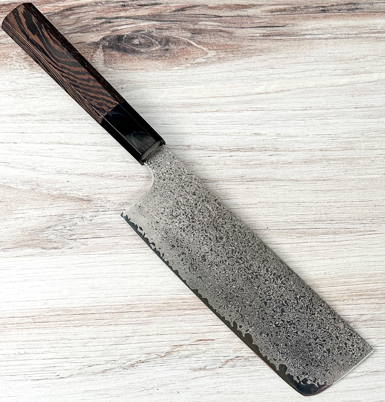 初心HATSUKOKORO 青二鋼 レインボーダマスカス　ペティ15cm黒檀柄 初心HATSUKOKORO 青二鋼 レインボーダマスカス ペティ15cm黒檀柄