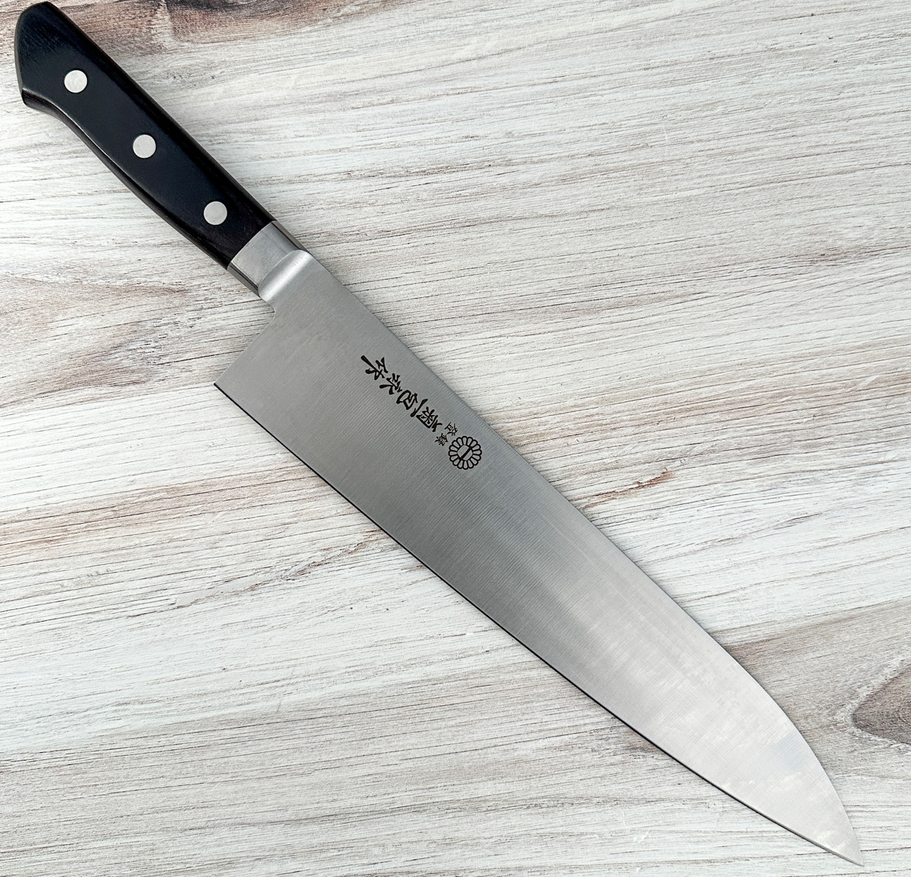 G_kiku。 Kikuichi Elite Carbon Gyuto 270mm