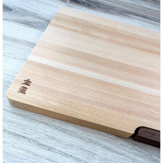 Small Self Standing Hinoki Cutting Board 8.7 x 8.7 x 0.5 inches