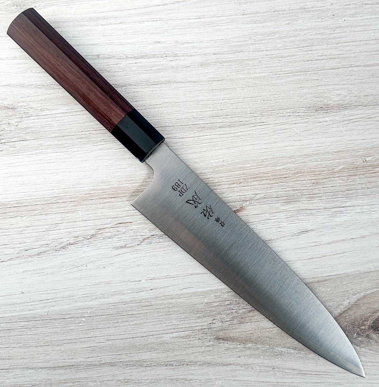 Dの食卓　Director's Cut Sukenari ZDP189 Hairline Gyuto 240mm