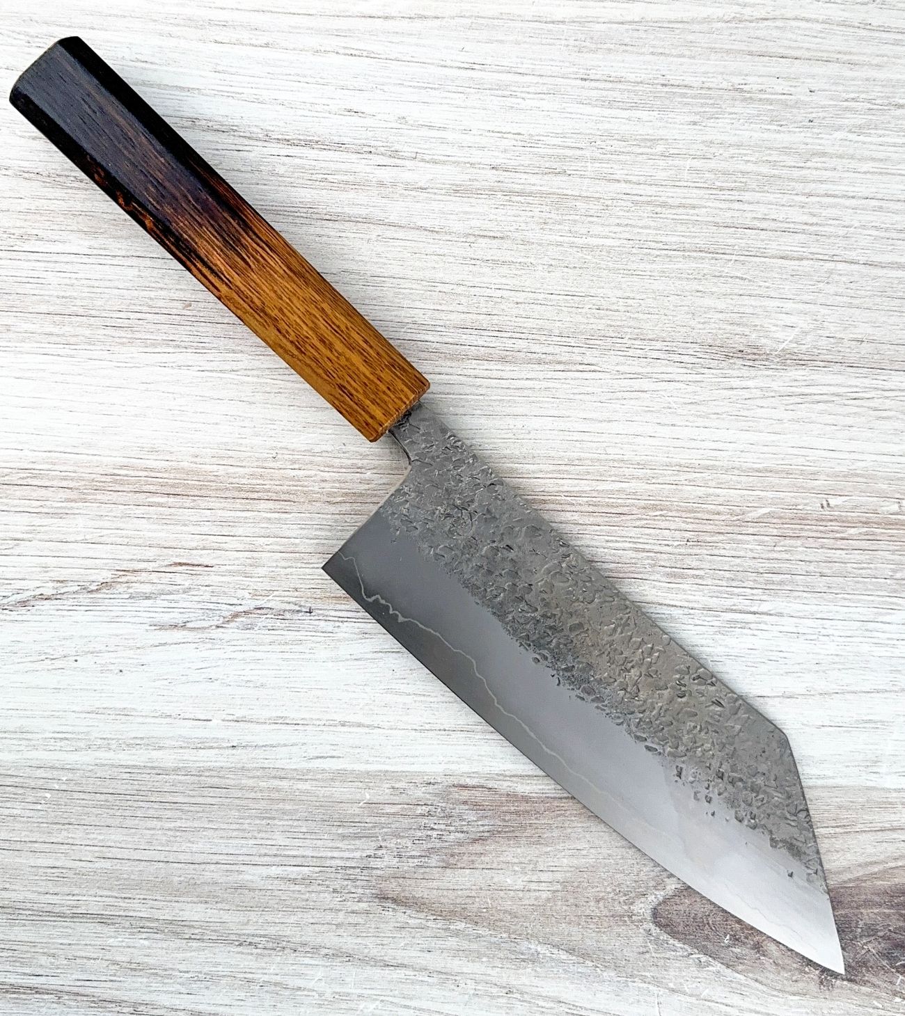 tubaki❤️ TSUBAKI Ginsan Tsuchime Bunka 180mm|Chef Knives To Go