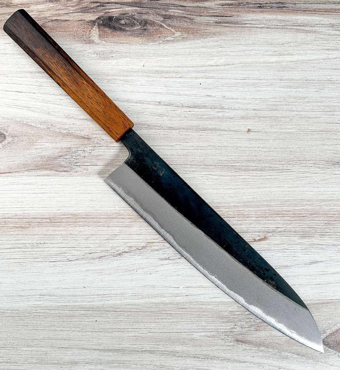 yusaku-blue-2-gyuto-210mm-665.png