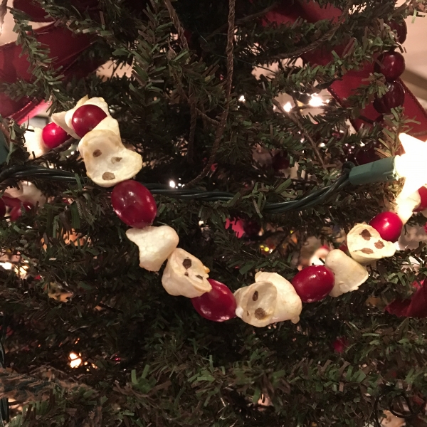 Artificial Christmas Tree Garland Popcorn & Cranberry Garland 6ft