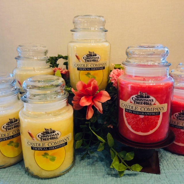 Christmas Tree Hill Candle Ruby Red Grapefruit 26oz