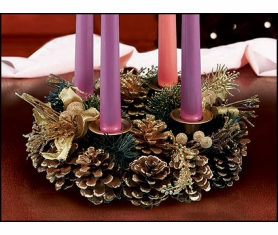 ADVENT WREATH GOLD WITH PINE CONES & ACCENTS