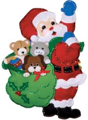 Design Works: Santa & Pals, Christmas Wall Hanging felt applique kit<br><font color=red>New for 2025</font>