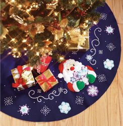 Design Works: Snowflake Santa, Christmas Tree Skirt felt applique kit<br><font color=red>New for 2025</font>