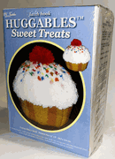 Cupcake, Pillow, 9x12", Huggable latch hook kit #36230 (MCG)