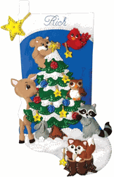 Design Works: Woodland Friends: Bird, Squirrel, Deer, Owl, Raccoon, Bunny, Box, Christmas stocking felt applique kit