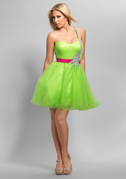 Dave and Johnny Prom Dress 6905