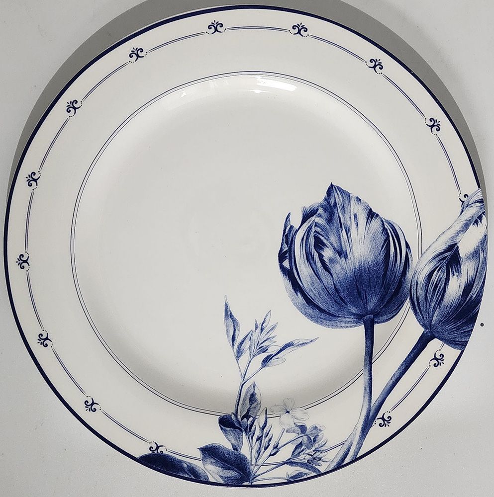 Delft Dinner Plate - Tulip Design