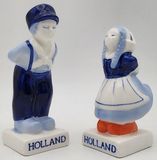 Kissing Couple Salt & Pepper Shaker Set