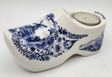 Delft Shoe with Candle