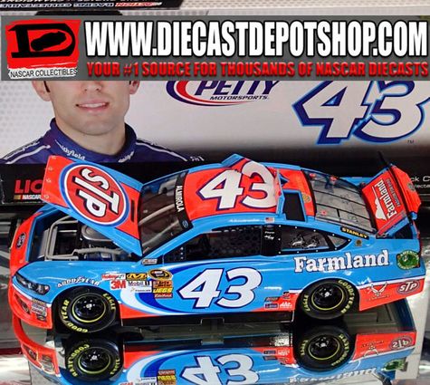 ARIC ALMIROLA 2013 STP 1/24 ACTION