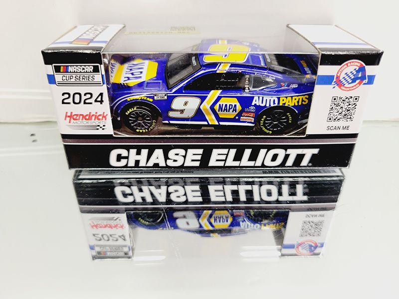 Chase Elliott LE #9 Napa 2022 Camaro ZL1 1:24 Diecast Car | Pristine Auction - Foto 6