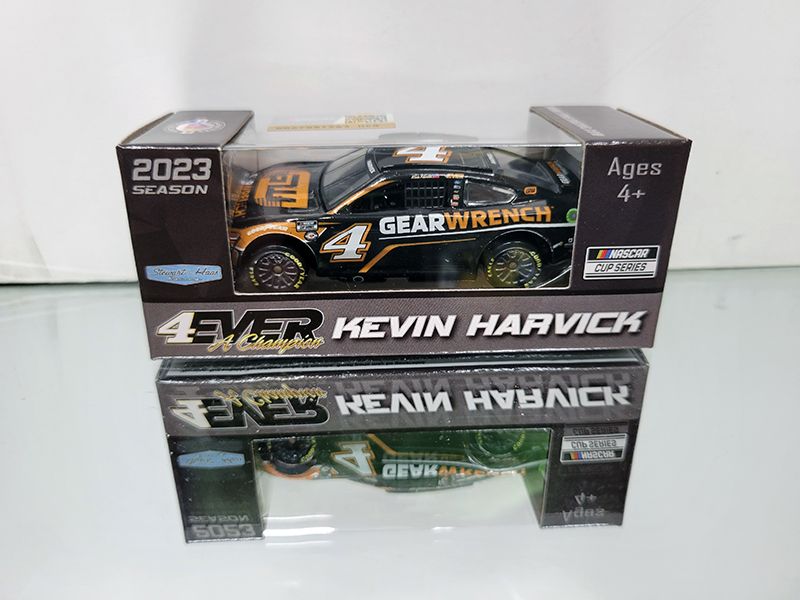 Auto NASCAR Kevin Harvick #4 Ford Mustang 2021, Scala 1/64, Action Lionel, Nuova In Scatola