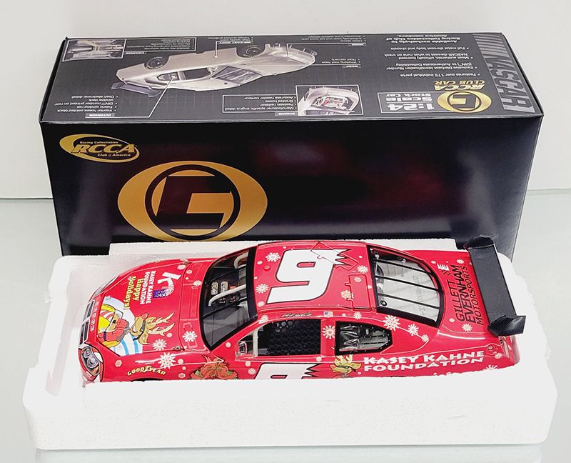 KASEY KAHNE 2008 SAM BASS HOLIDAY SPECIAL CAR 1/24 RCCA CLUB CAR DIECAST