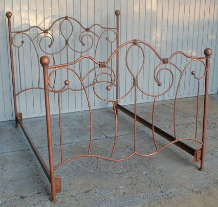 Heather Forged-Iron Bed