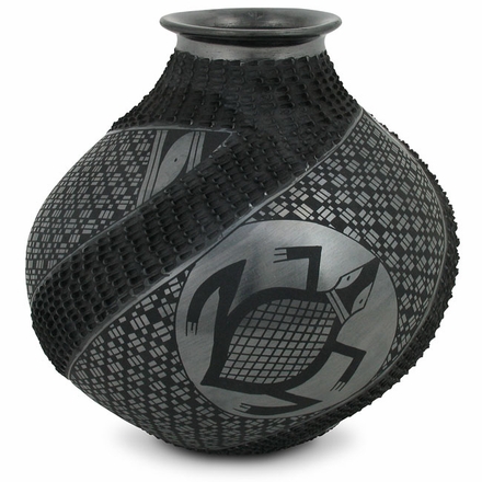 Mata Ortiz Black Turtle Pot