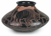 Short Mata Ortiz Blackened Buffalo Pot