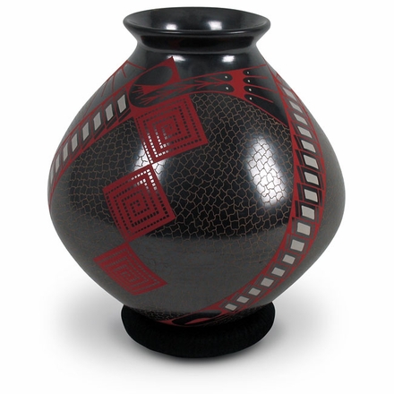 Mata Ortiz Geometric Design Vase