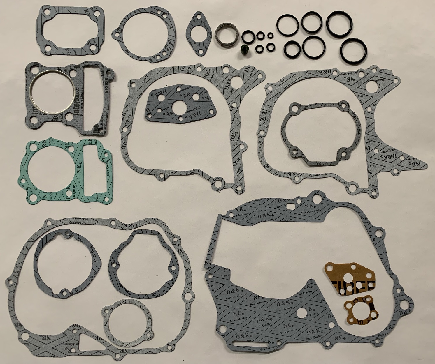  CT110 COMPLETE ENGINE GASKET SET 19801986 7/21W (S1218)