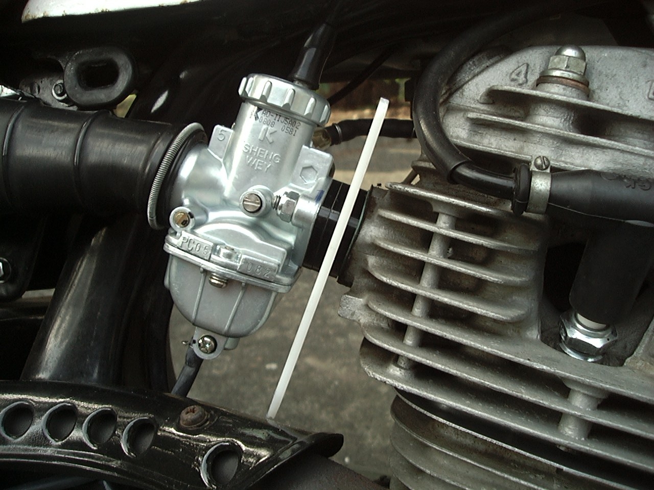 Honda TL125 S Kraftstoff Benzin Wasserhahn Boden Durchfluss Petcock A1