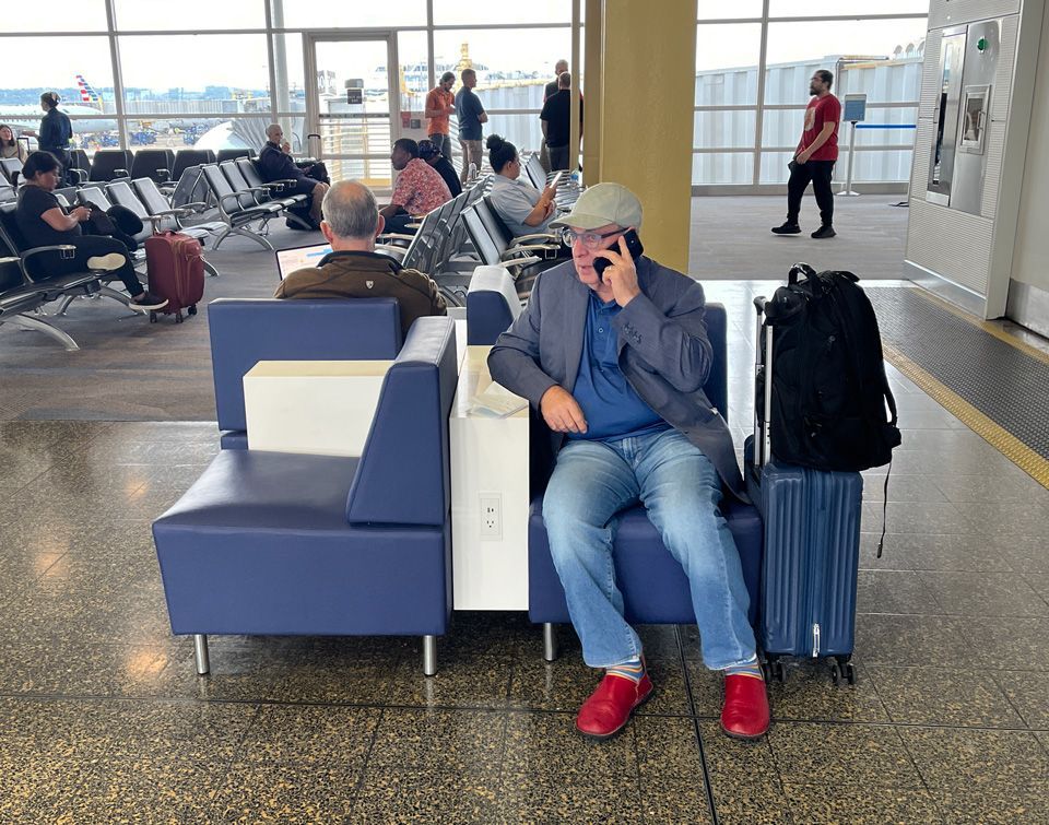 Sky Aviation Pinwheel seating with privacy walls