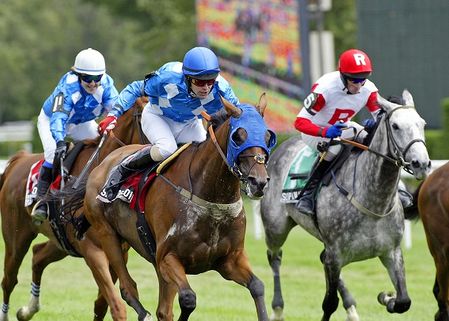 Sermon of Love Winning 2010 New York Turf Writers Handicap at Saratoga