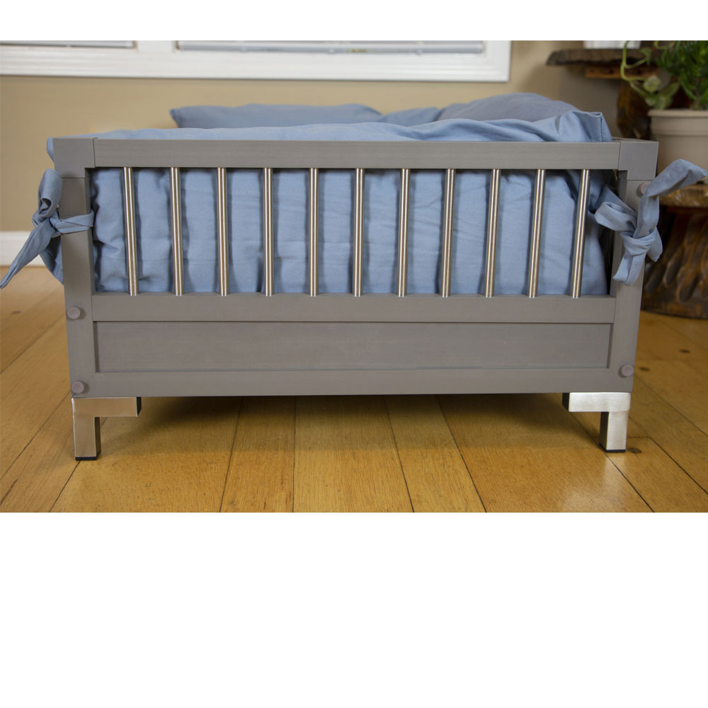 NEW-AGE-PET-MNHTTNBD-GRY-26X38X14