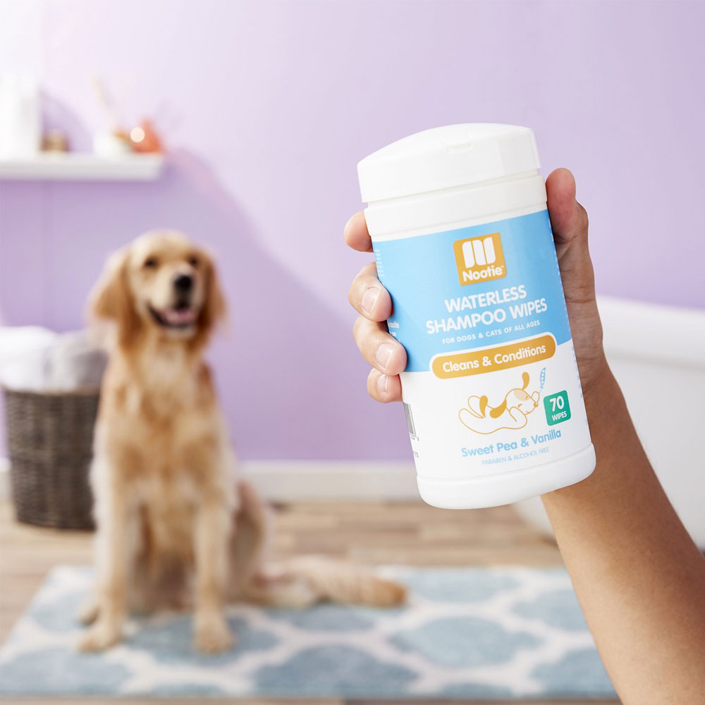 Nootie Sweet Pea & Vanilla Dog & Cat Waterless Shampoo Wipes, 70 count