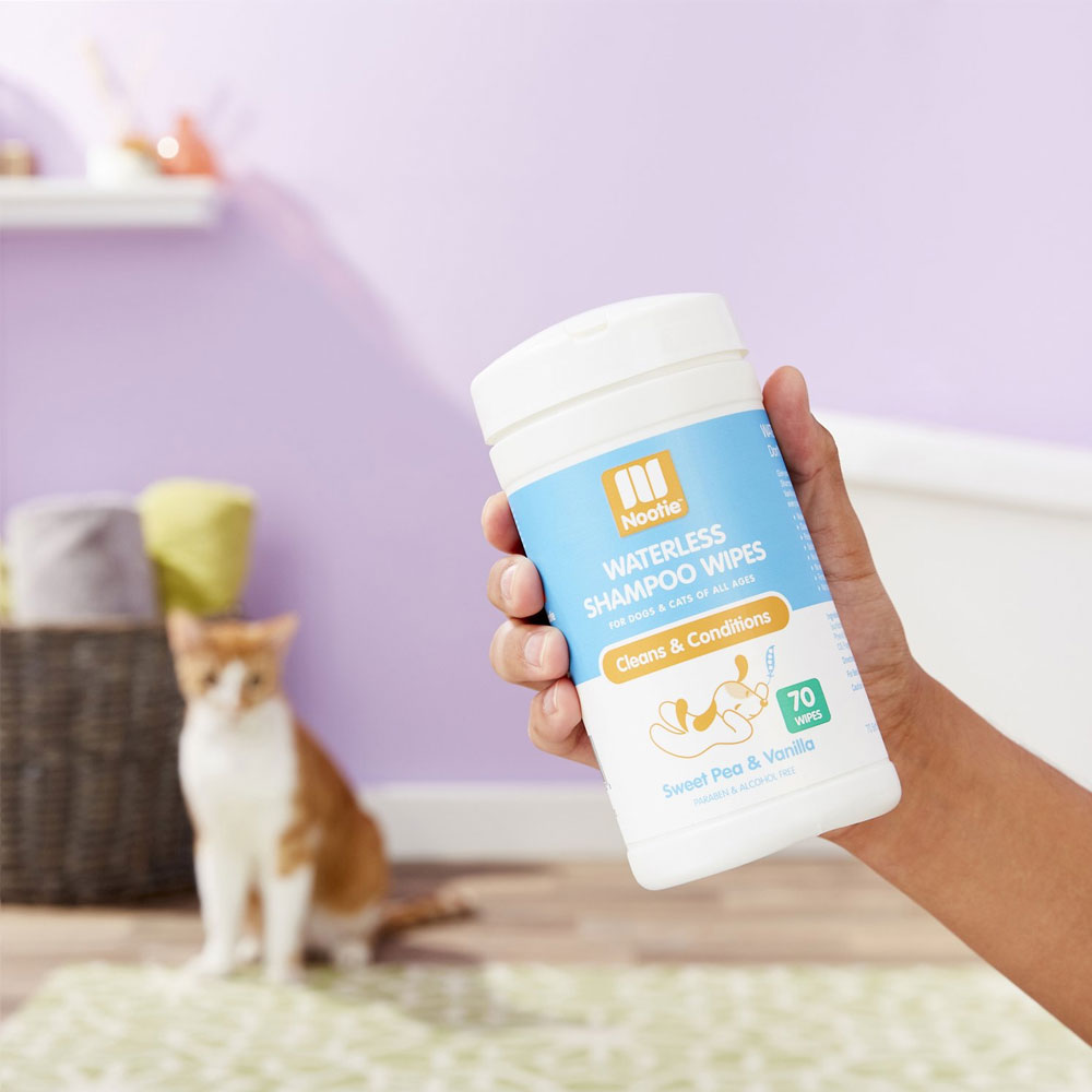 Nootie Sweet Pea & Vanilla Dog & Cat Waterless Shampoo Wipes, 70 count