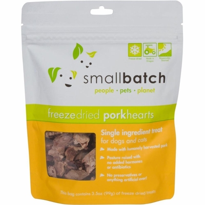SMALLBATCH-DOG-CAT-HEARTS-PORK-FD-TREAT-3-5OZ