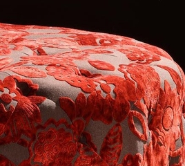 5005 Victoria 40" Round Ottoman in Red Velvet Fabric - Armen Living - LC5005OTRE