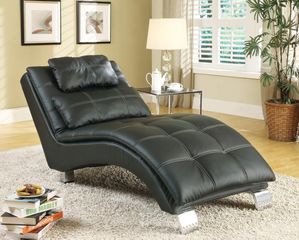 Chaise with Sophisticated Modern Look - 550075