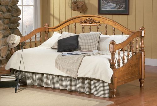 Daybed in Distressed Brown - Coaster - 300016